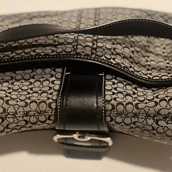 Coach Soho Shoulder Bag, Authentic-F12309 In Classic C's On Front & Back - Picture 2 of 3